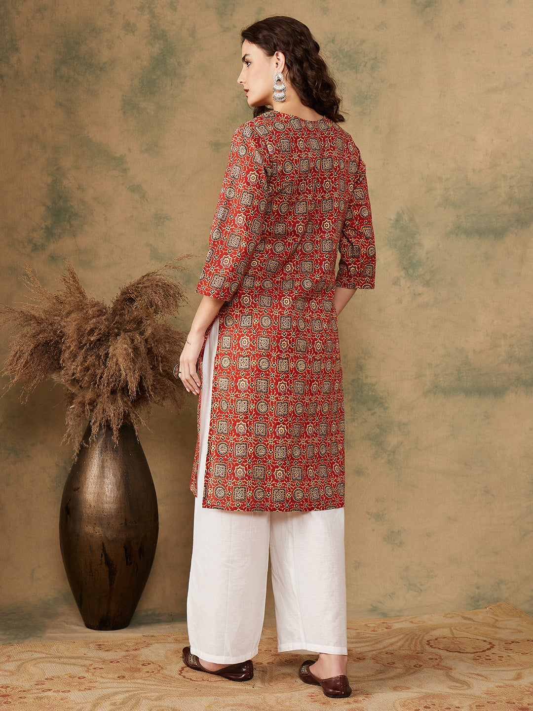 InWeave Women's Maroon Ethnic Print Lace Gota Work Straight Kurta - Distacart