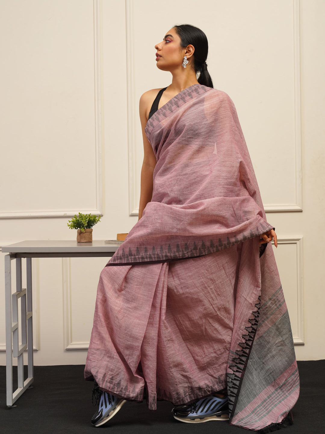 Tikhi Imli Woven Design Cotton Saree - Distacart