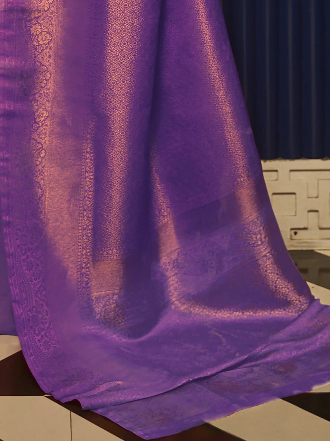 Mitera Purple & Gold-Toned Ethnic Motifs Zari Banarasi Saree - Distacart