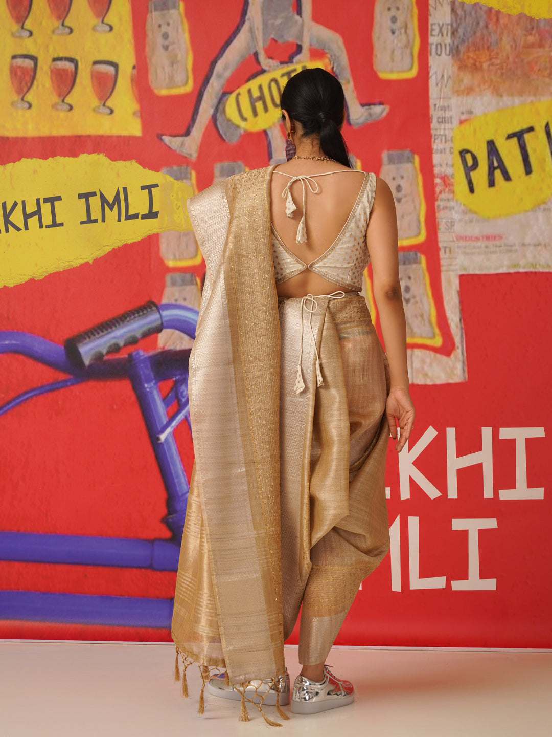 Tikhi Imli Sequinned Jute Silk Saree - Distacart