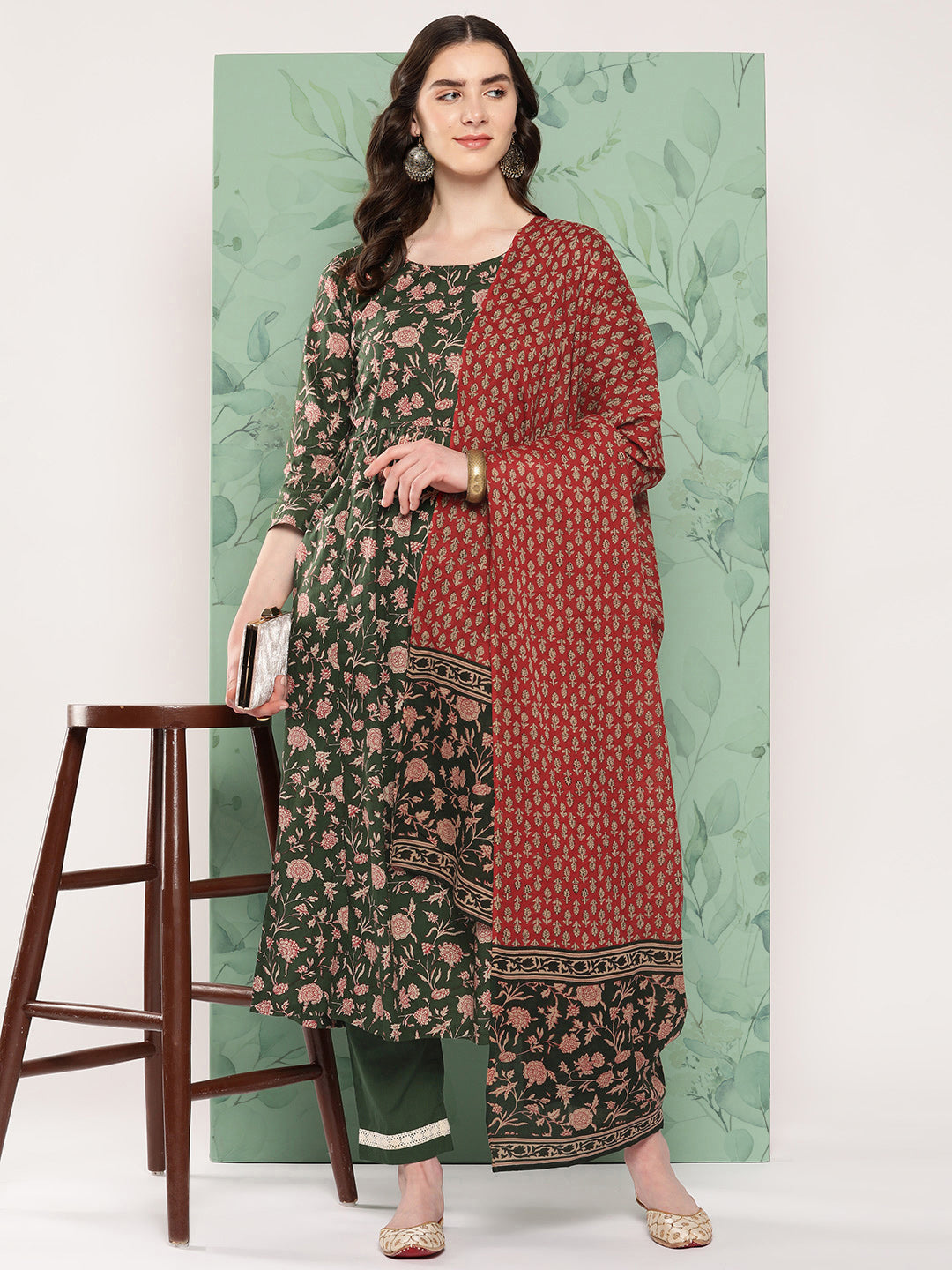 InWeave Women's Green Floral Motif Nyra Kurta Set With Dupatta - Distacart