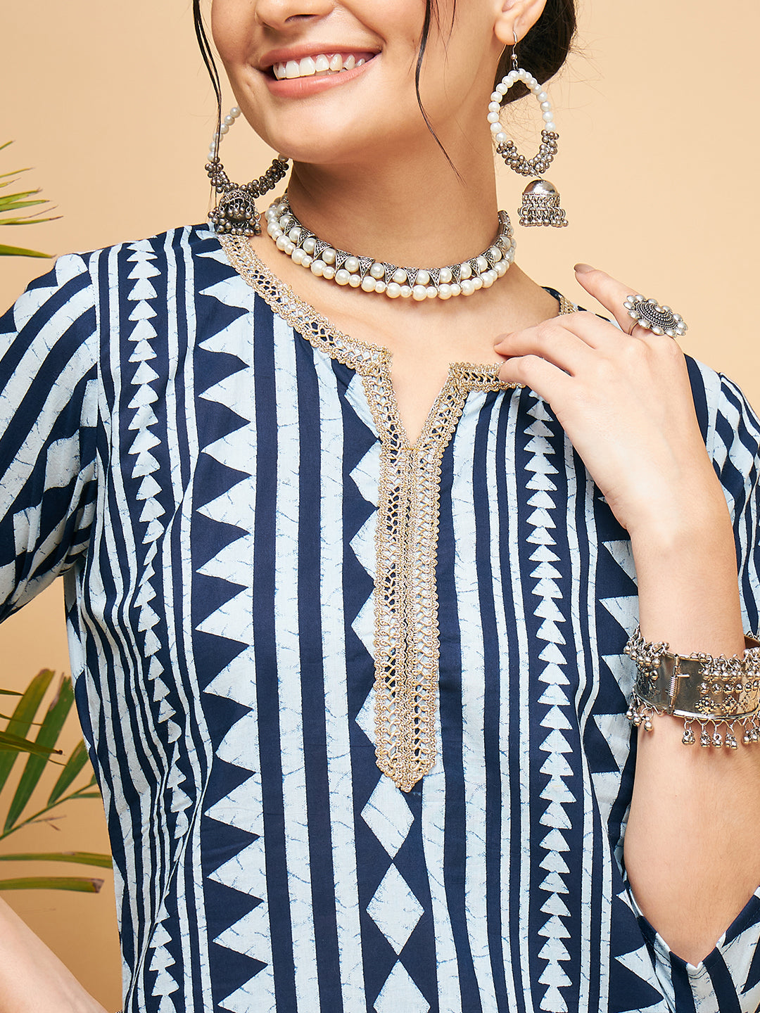 InWeave Women's White Navy Stripe Print Gota Straight Kurta Pant Set - Distacart