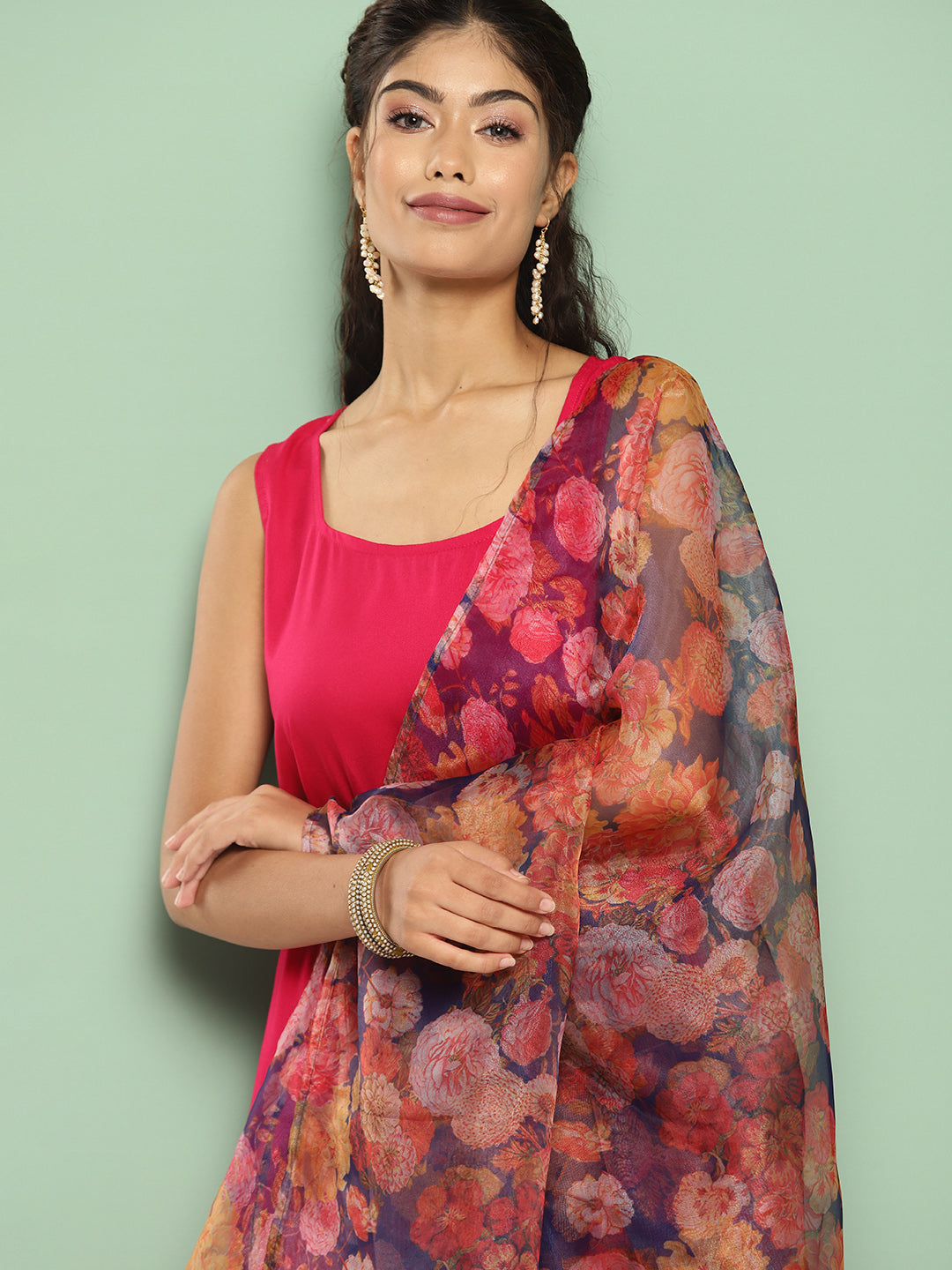 InWeave Women's Fuchsia Sleeveless Kurta Set W Navy Floral Or Dupatta - Distacart