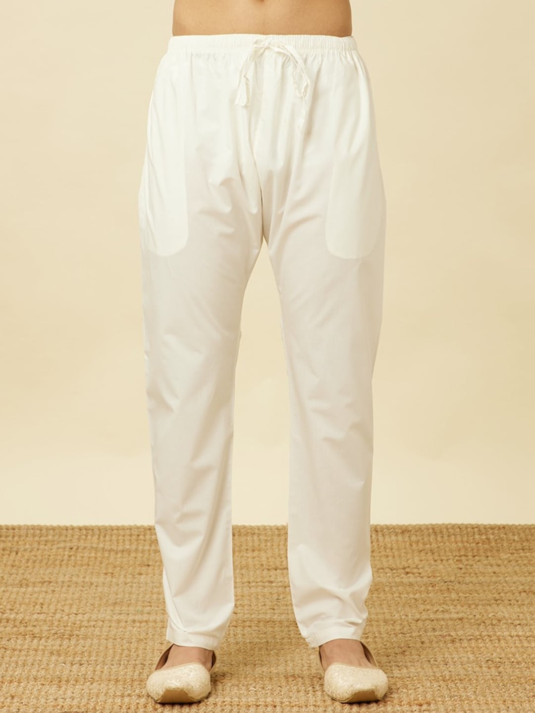 Manyavar Floral Printed Printed Mandarin Collar Thread Work Kurta & Pyjamas - Distacart