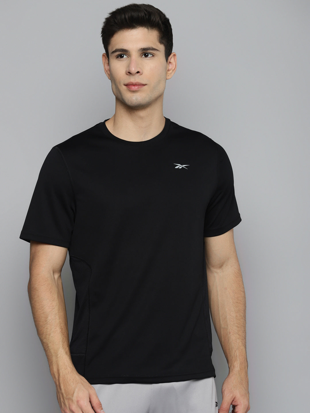 Reebok Men Black Speedwick Solid Running REECYCLED + SPEEDWICK T-shirt - Distacart