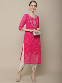 Thumbnail for Sangria Women Pink Floral Embroidered Georgette Straight Kurta - Distacart