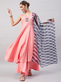 Thumbnail for InWeave Women's Light Pink Sleeveless Kurta Set W Navy Leh Organza Dupatta - Distacart