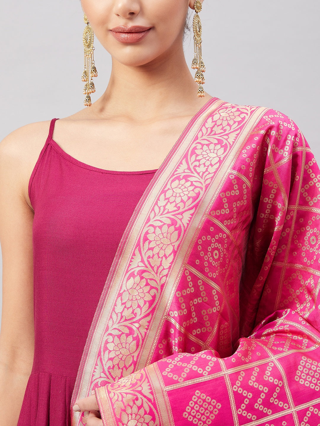 InWeave Women's Wine Solid Strappy Set With Pink Brocade Dupatta - Distacart