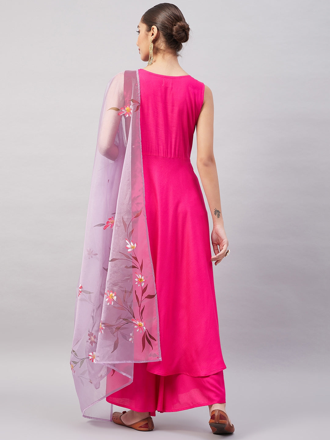 InWeave Women's Fuchsia Sleeveless Kurta Set W Mauve Handpaint Organza Dupatta - Distacart