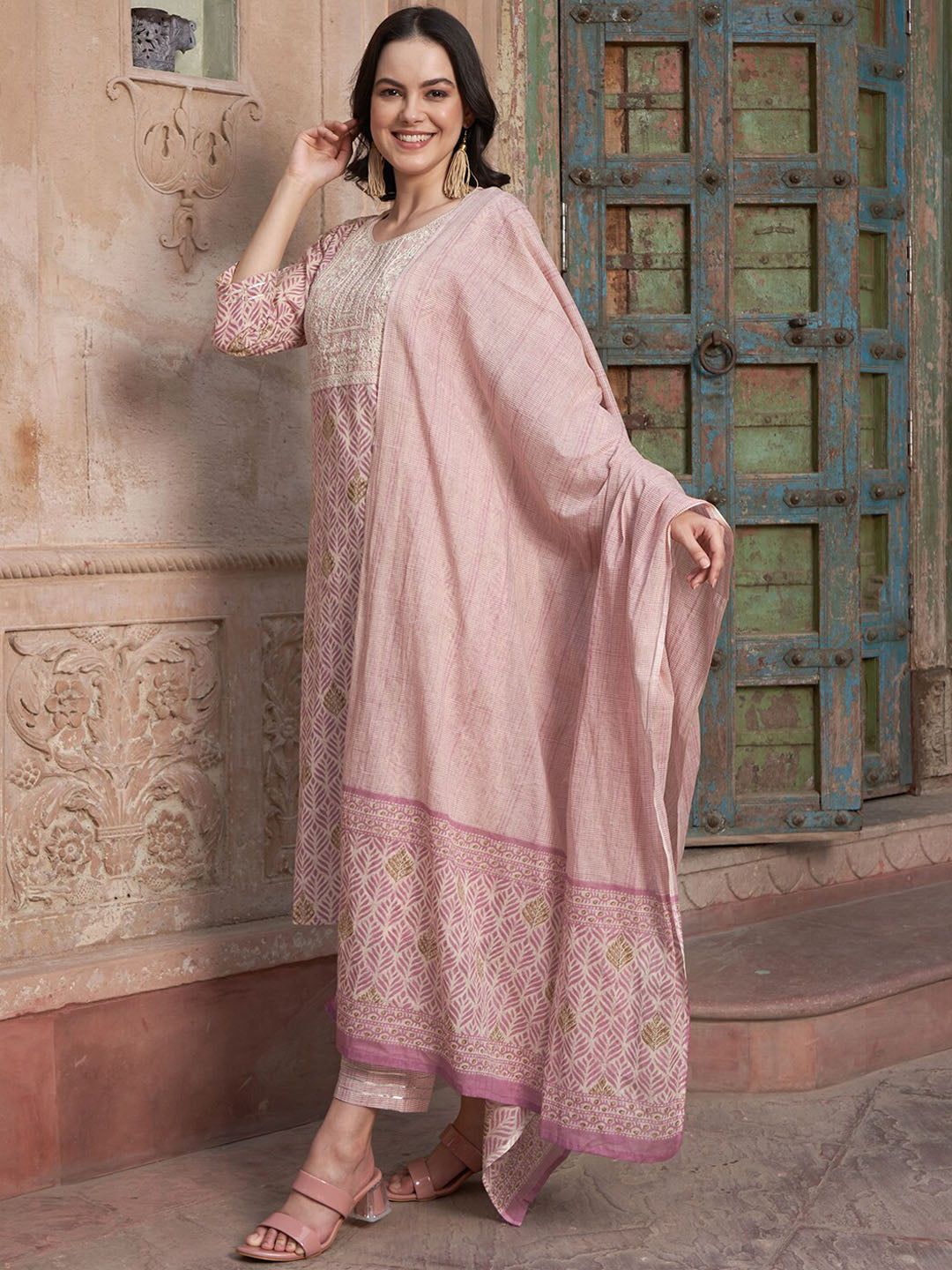 Sangria Mauve coloured Floral Printed Pure Cotton Kurta with Churidar & With Dupatta - Distacart