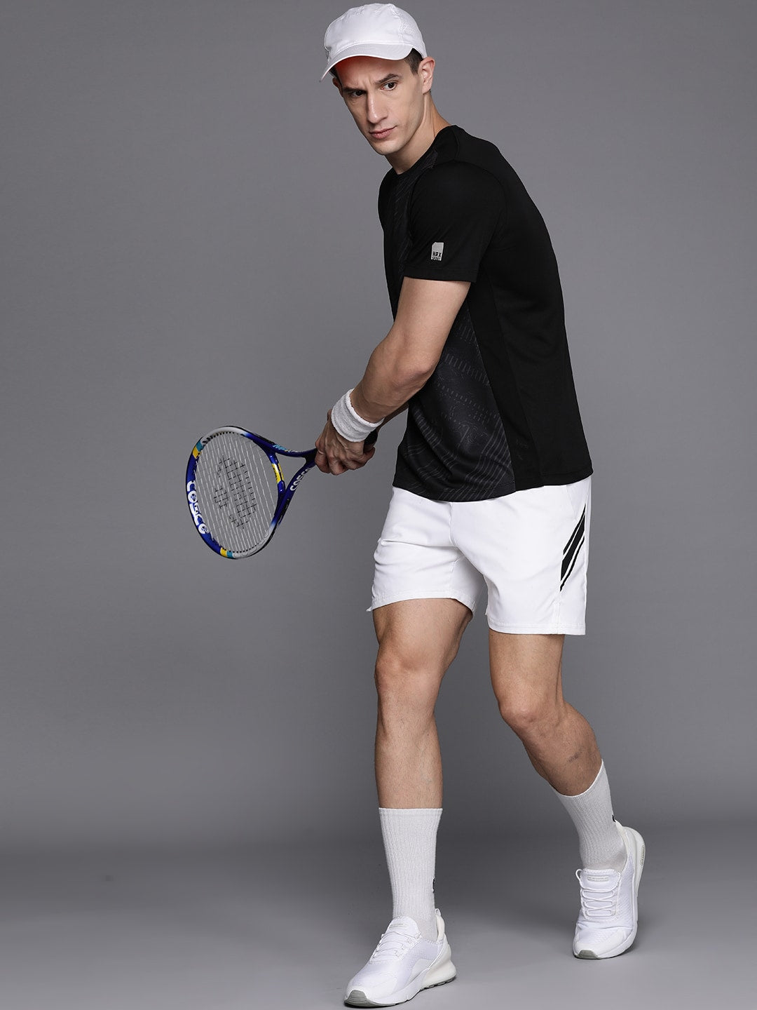 HRX by Hrithik Roshan Geometric Printed Regular Fit Rapid-Dry Racket Sport T-shirt - Distacart