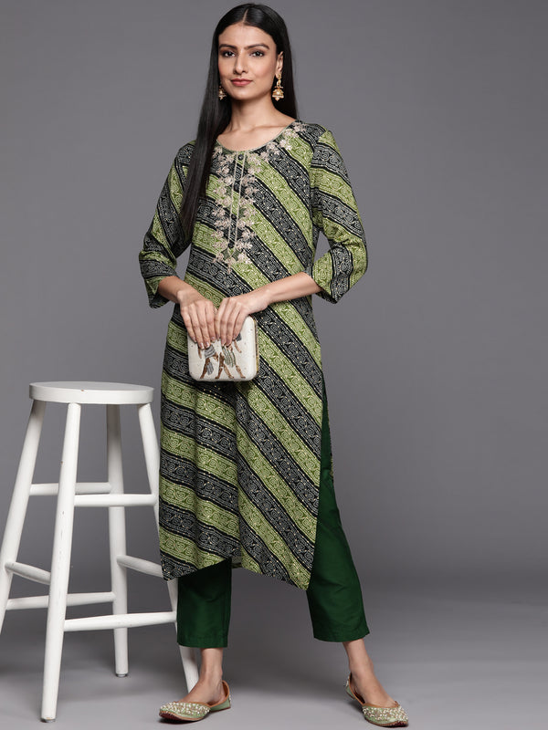 Varanga Green And Black Bandhani Printed Kurta With Embroidered Yoke - Distacart