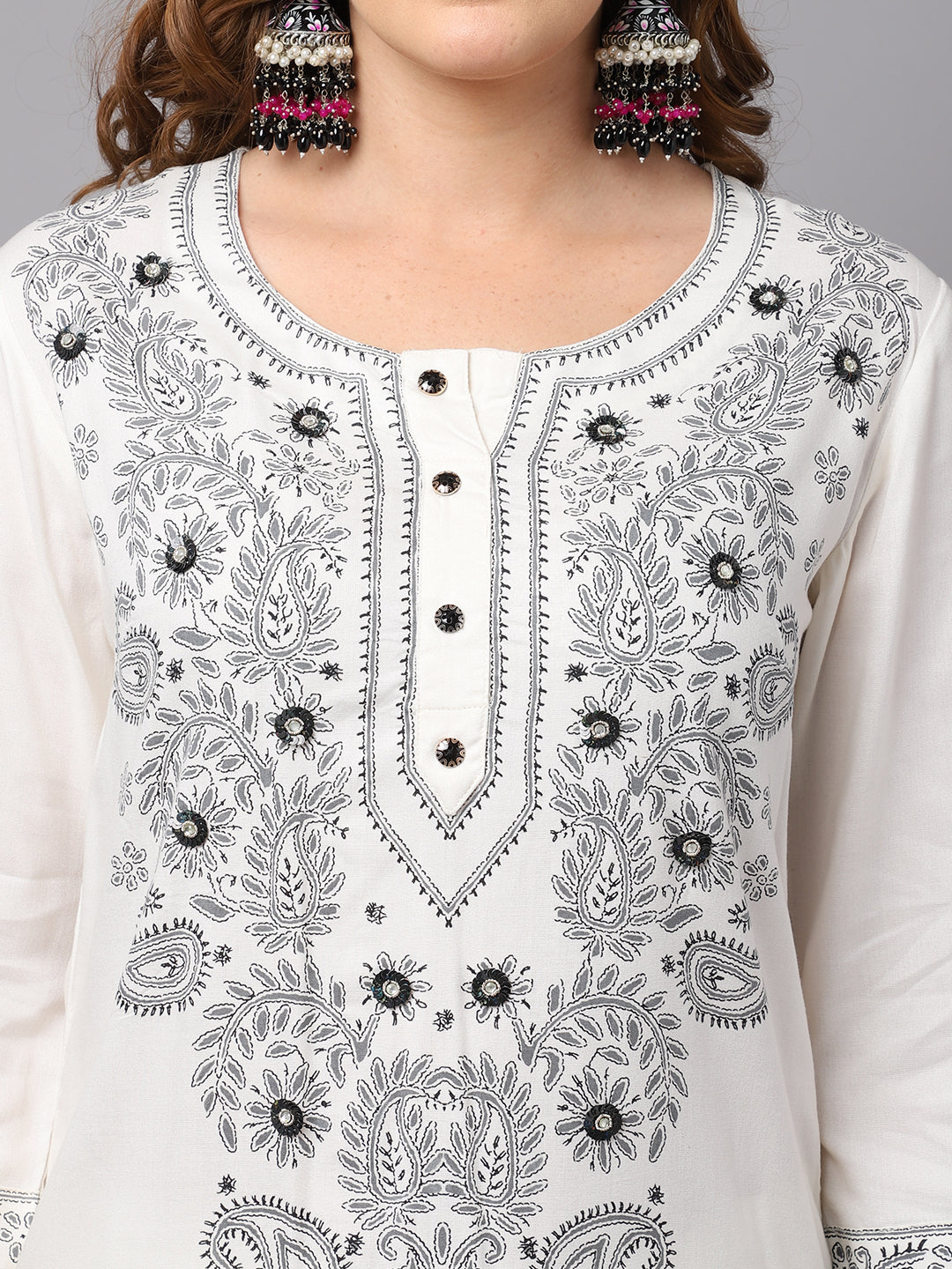 NOZ2TOZ Women's White Chinkankari Printed Kurta Set - Distacart