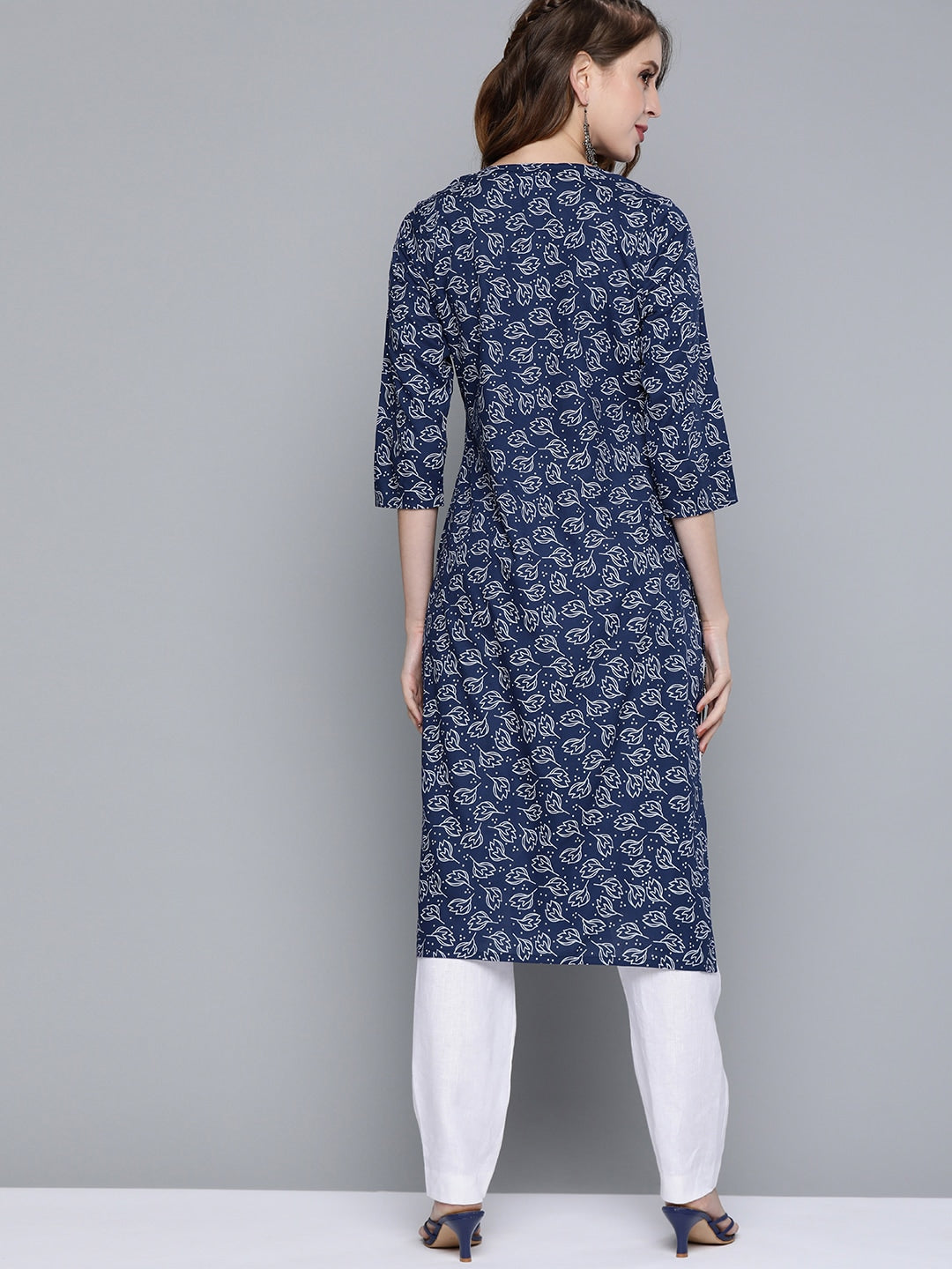 HERE&NOW Women Navy Blue & White Ethnic Motifs Printed Keyhole Neck Kurta - Distacart