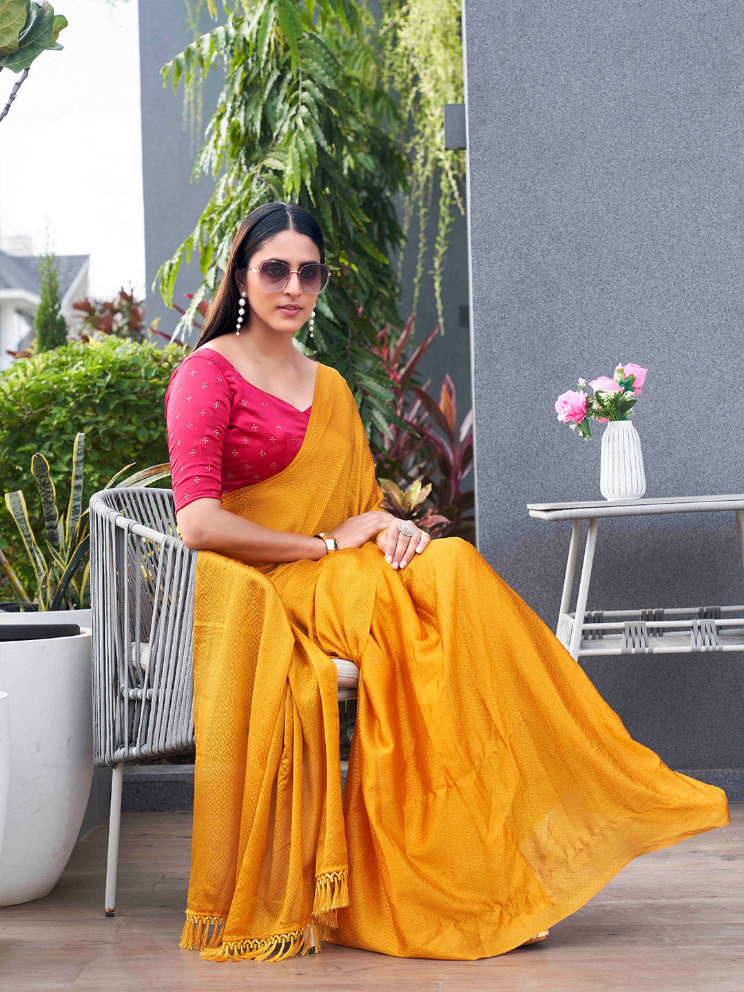 Tikhi Imli Woven Design Crepe Saree - Distacart