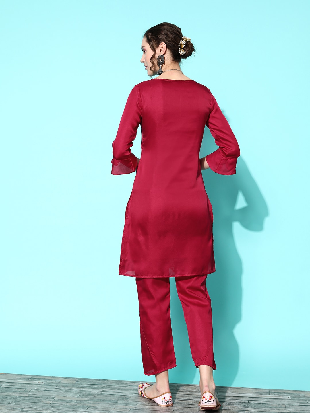 Sangria Women Floral Embroidered Patchwork Kurta with Trousers - Distacart