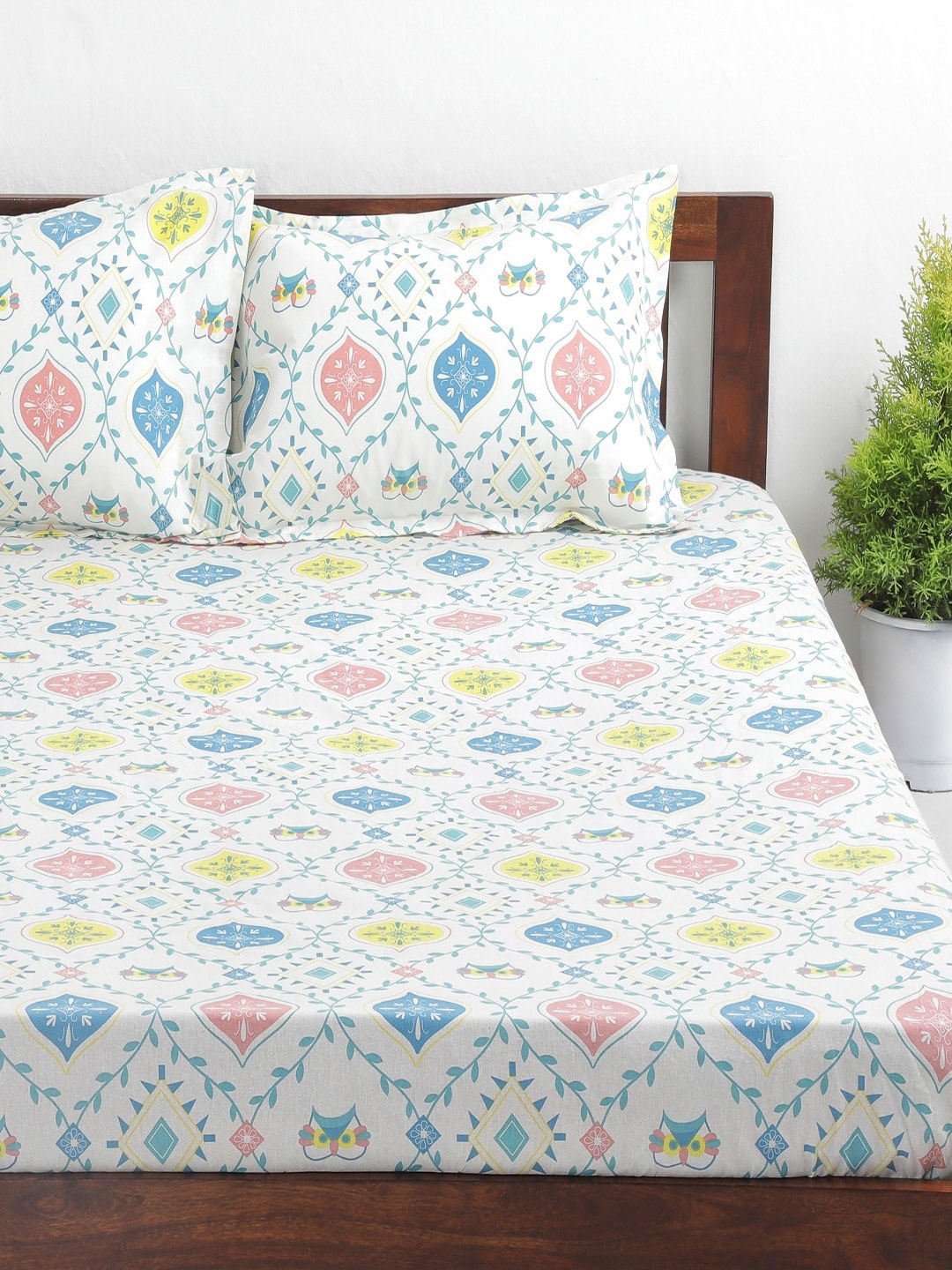 Chumbak White & Blue Ethnic Motifs 136 TC Cotton 1 Queen Bedsheet with 2 Pillow Covers - Distacart