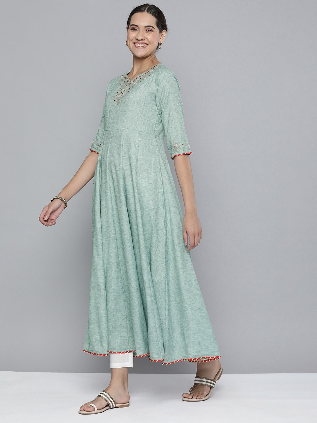 HERE&NOW Women Embroidered Ethnic Motifs Yoke Design Anarkali Kurta - Distacart