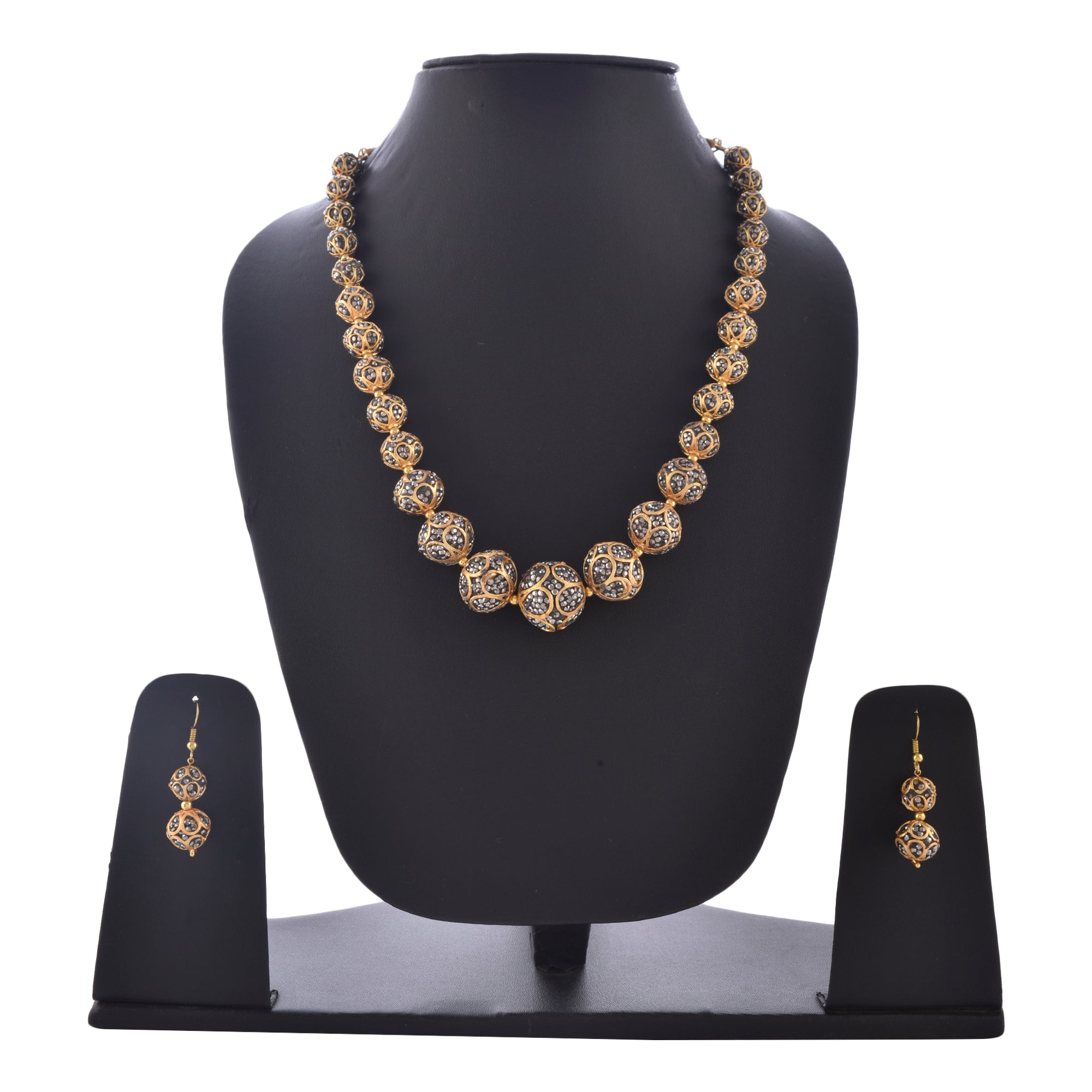 Gold-Plated Alloy Victorian Look Classy Mala Necklace With Earrings - The Pari - Distacart