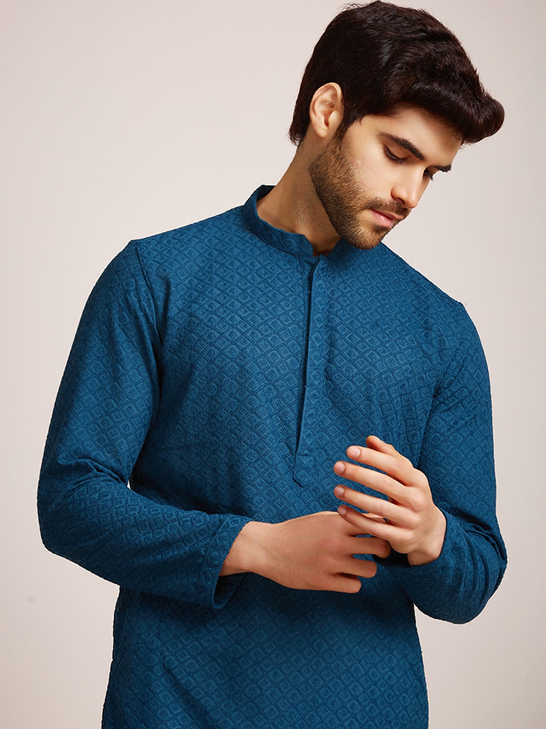 Manyavar Men Mandarin Collar Kurta with Pyjamas - Distacart