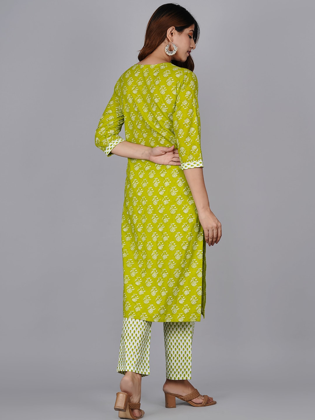 Kalini Women Floral Printed Gotta Patti Pure Cotton Kurta With Trousers & Dupatta - Distacart