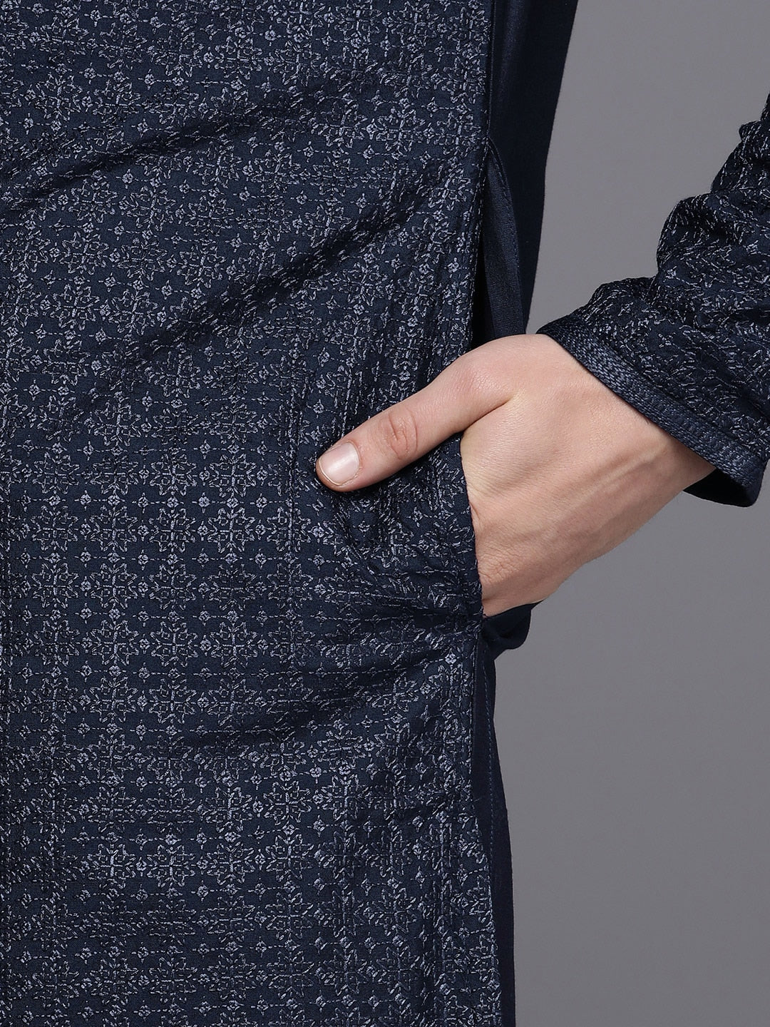 Manyavar Men Blue Embroidered Kurta with Pyjamas - Distacart