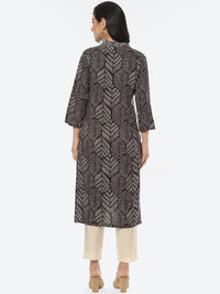 Thumbnail for Biba Women Geometric Printed V-Neck Kurta - Distacart