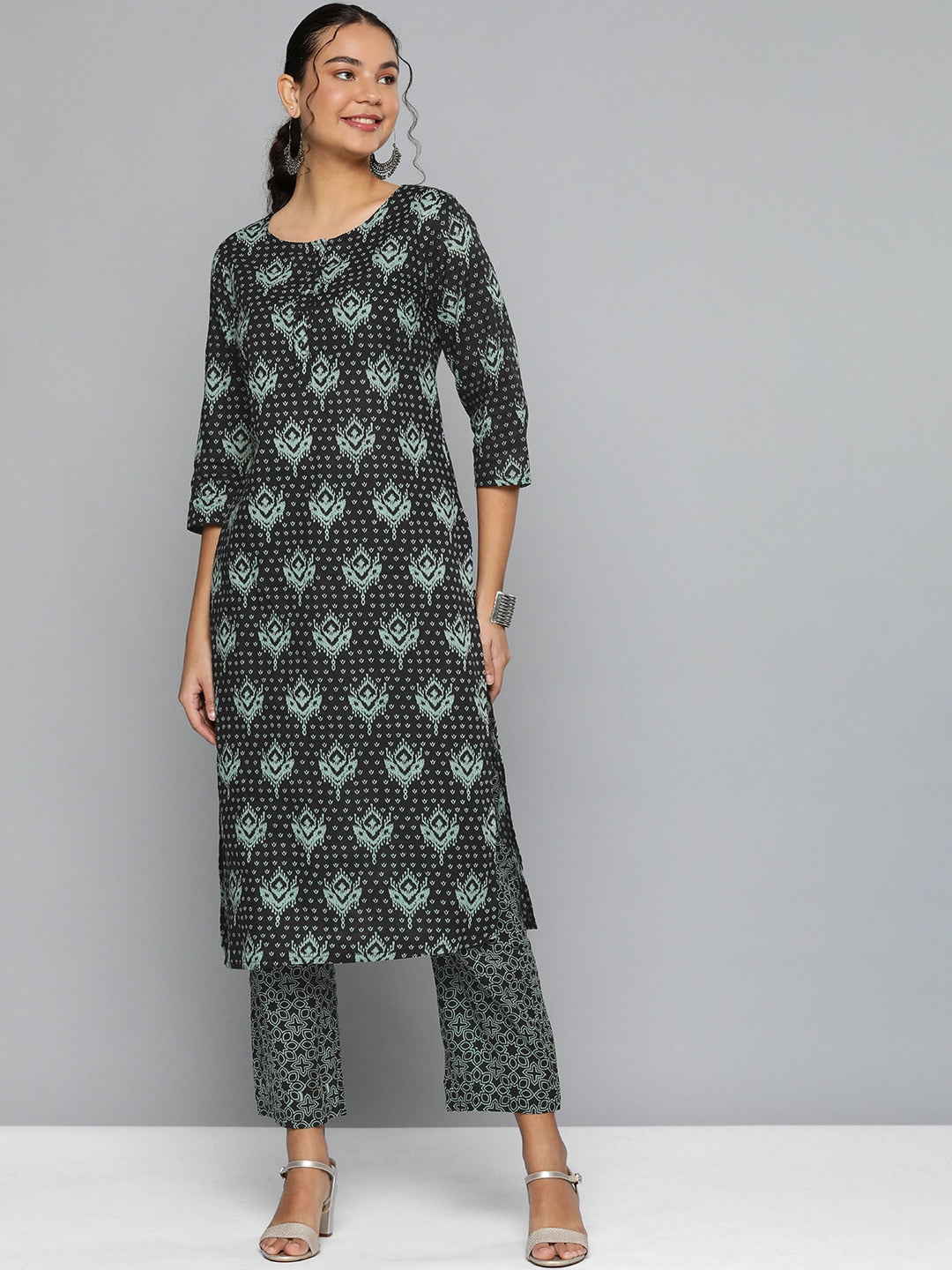 HERE&NOW Women Black & Green Printed Pure Cotton Kurta with Trousers - Distacart