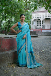 Thumbnail for Vishnu Weaves Women's Firozi Soft Silk Zari Woven Saree with Blouse - Distacart