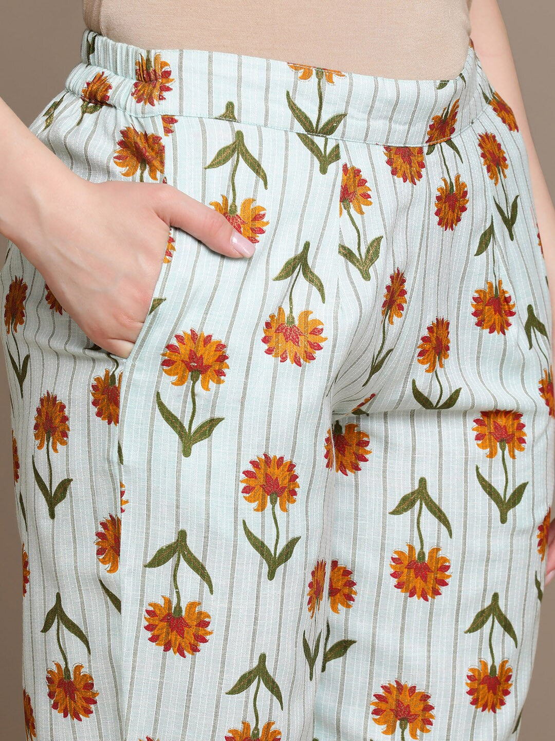 HERE&NOW Floral Printed Lace Inserted V-Neck Kurti with Trousers - Distacart