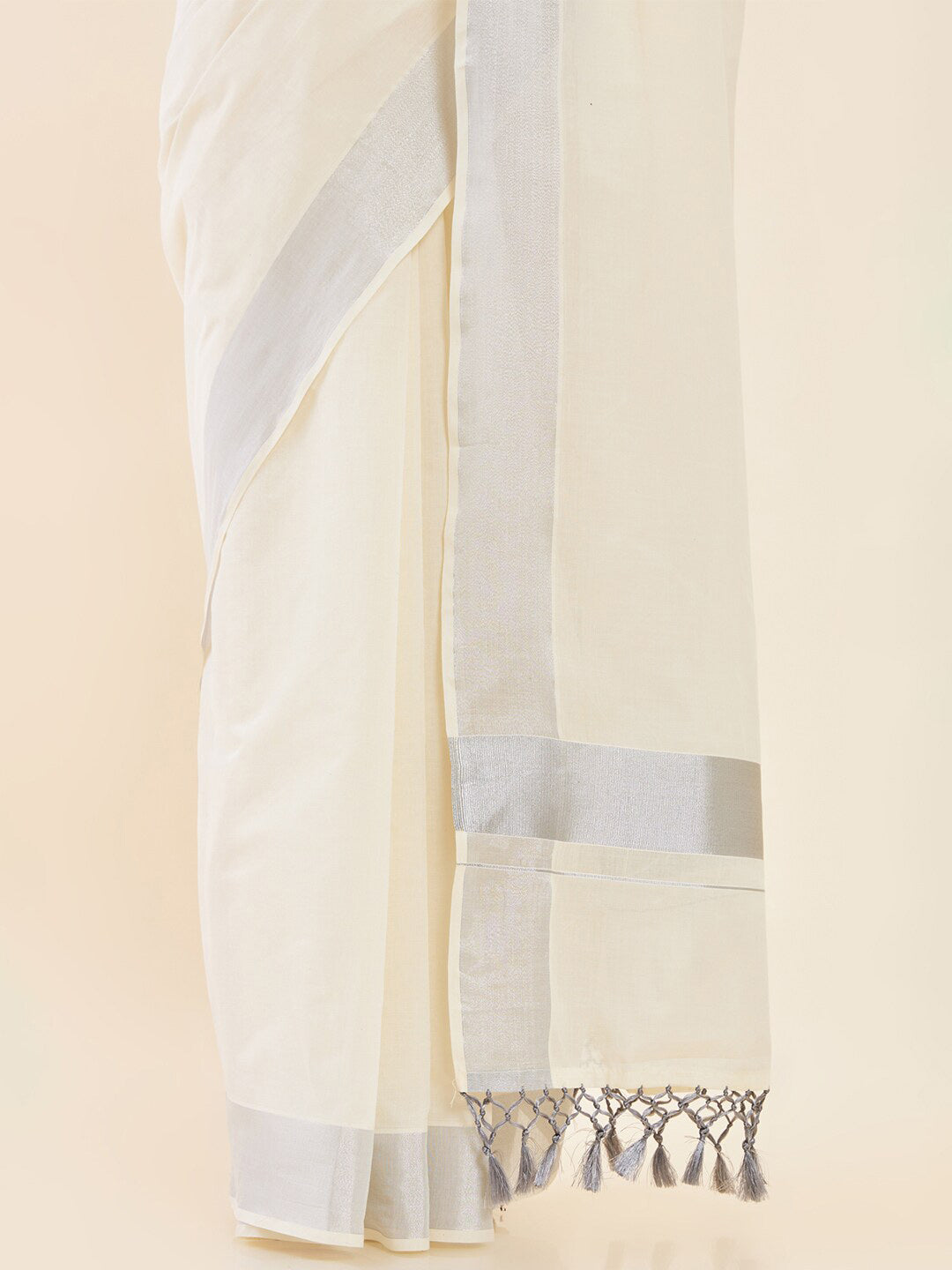 Soch Off-White & Silver-Toned Zari Pure Cotton Kasavu Saree - Distacart
