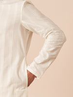 Thumbnail for Manyavar Men Striped Pure Cotton Kurta with Pyjamas - Distacart