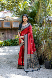 Thumbnail for Vishnu Weaves Women's Red Tussar Silk Zari Woven Saree with Blouse - Distacart