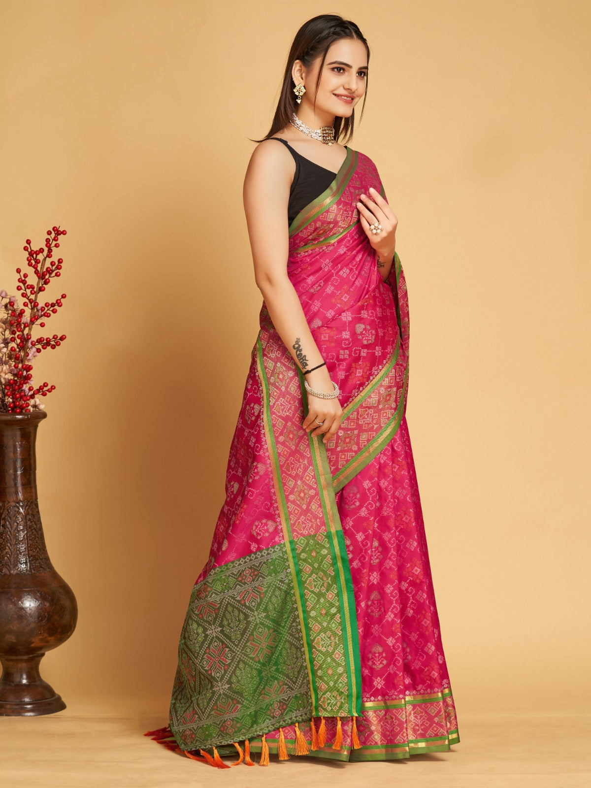 NOZ2TOZ Women's Party Wear Designer Pink Colour Patola Silk Saree - Distacart