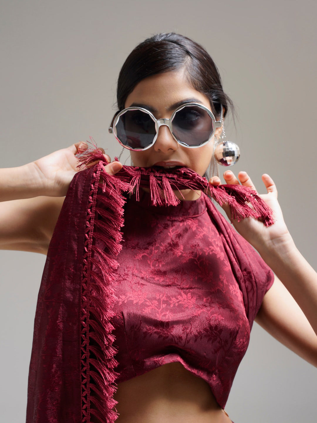 Tikhi Imli Maroon Woven Design Saree - Distacart