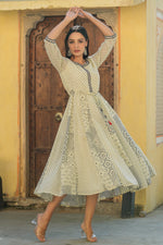 Thumbnail for Juniper Women's Ivory Georgette Printed Anarkali Kurta - Distacart