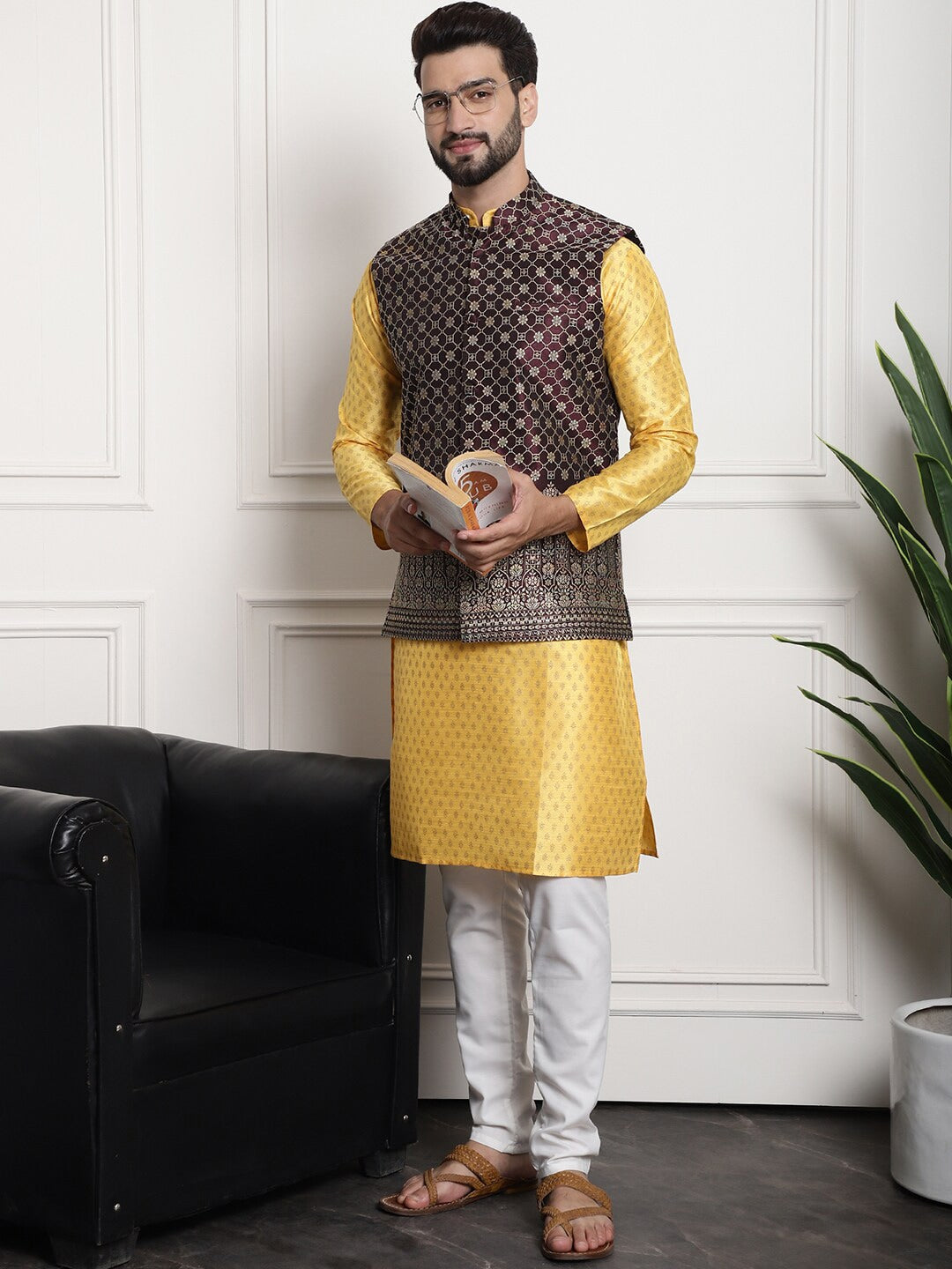 Sojanya Ethnic Motifs Printed Regular Kurta & Pyjamas With Nehru Jacket - Distacart