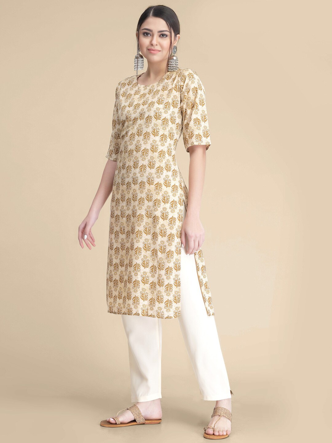 Kalini Floral Printed Regular Kurta with Trousers - Distacart