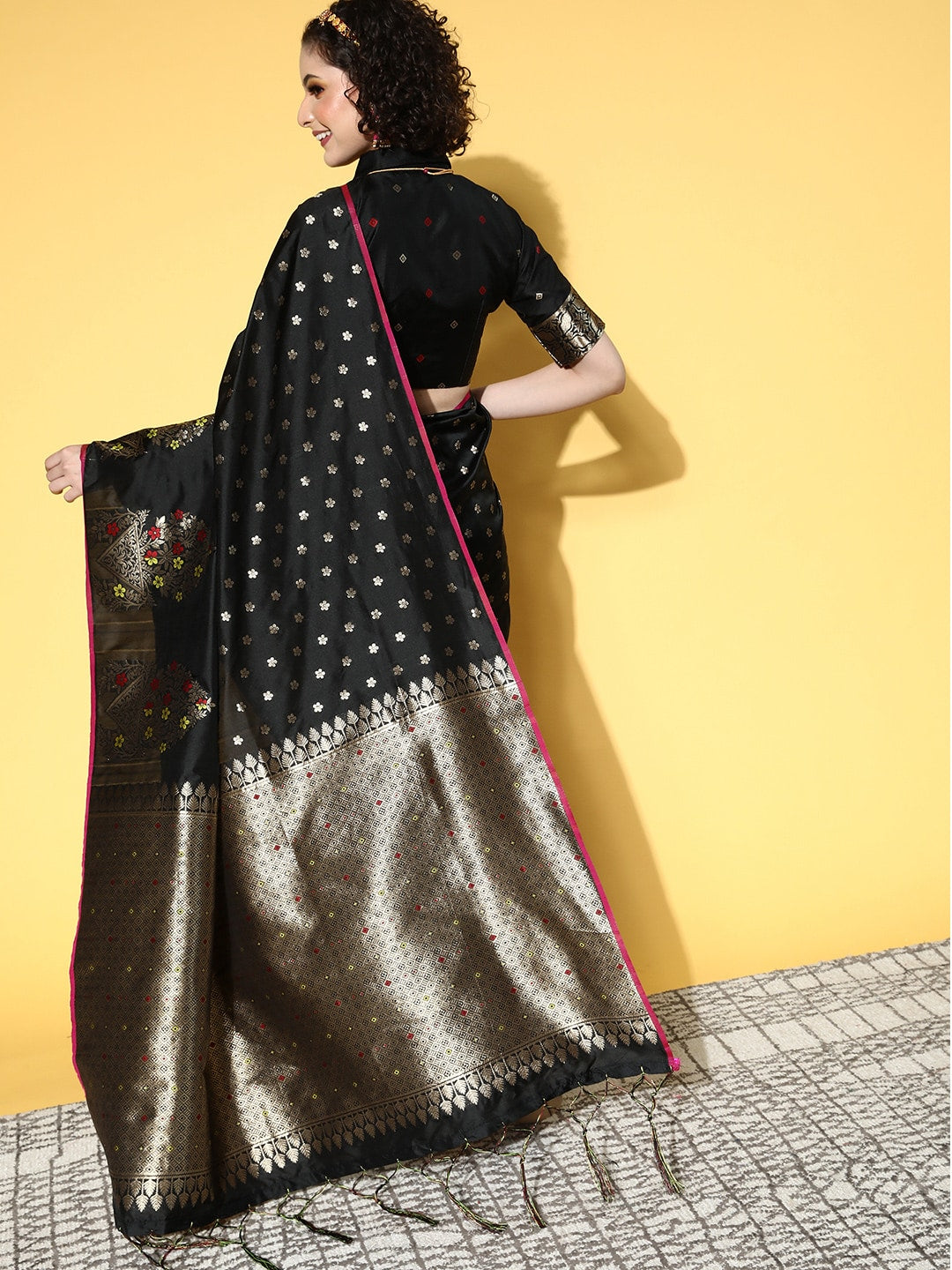 Saree Mall Ethnic Motifs Saree with Solid Border - Distacart