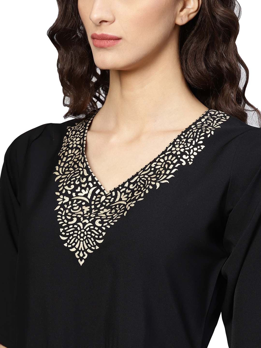Ahalyaa Black A-line Crepe Kurta Set
