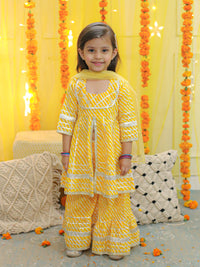 Thumbnail for NOZ2TOZ Kids Pure Cotton Printed Kurta Sharara with Dupatta for Girls - Yellow - Distacart