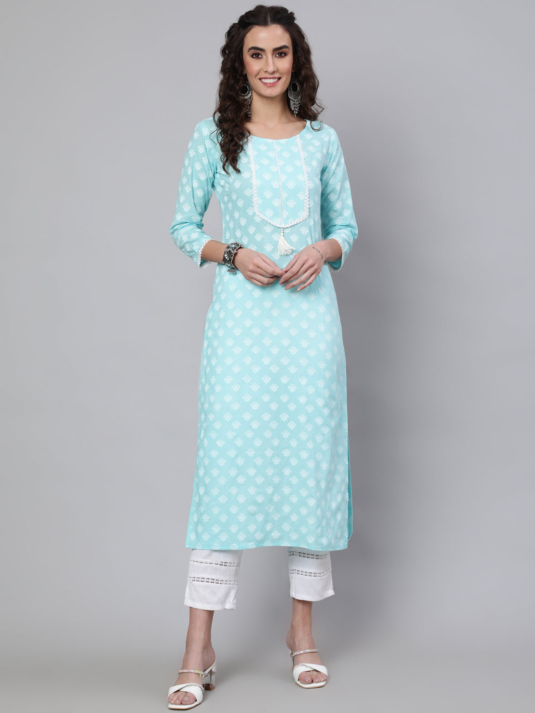 NOZ2TOZ Women Blue Ethnic Printed Straight Kurta With Three Quarter Sleeves - Distacart