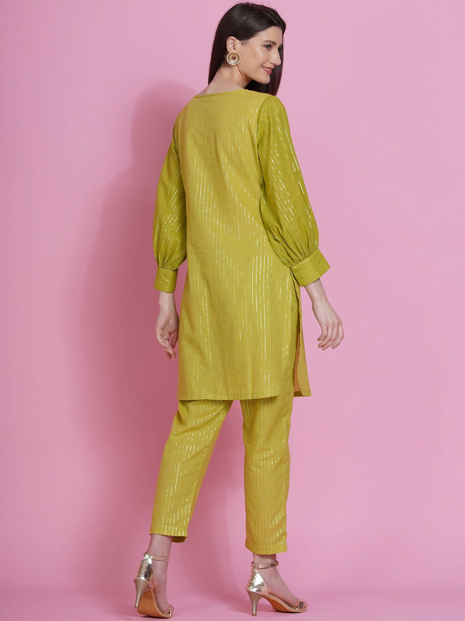 Women Republic Green Lurex Cotton Hand Embroidered Kurta With Pants - Distacart