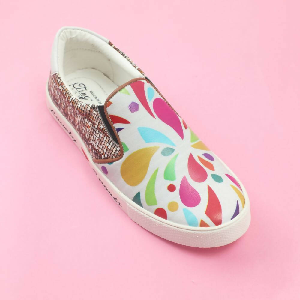 Tiny Bugs Girls Multi Printed Slip Ons Sneakers - White - Distacart