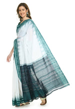 Thumbnail for Vamika Sambalpuri Ikat Cotton Plane Kunbha White & Green Saree - Distacart