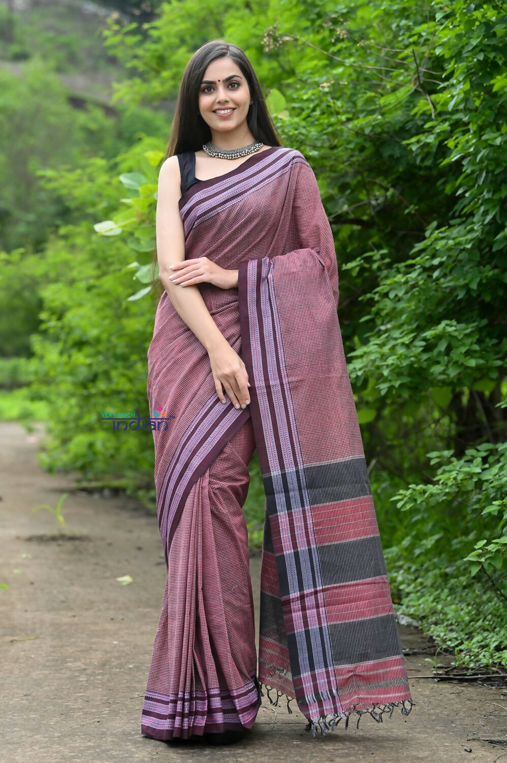 Very Much Indian Traditional Patteda Anchu Ilkal Handloom Saree-Cast Maroon Tone - Distacart