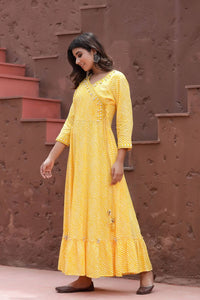 Thumbnail for Yufta Women Yellow & White Leheriya Printed Kurta With Coffee Bean Shell Detail