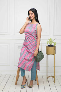 Thumbnail for Myshka Women Pink Solid Cotton Straight Round Neck Kurtas - Distacart