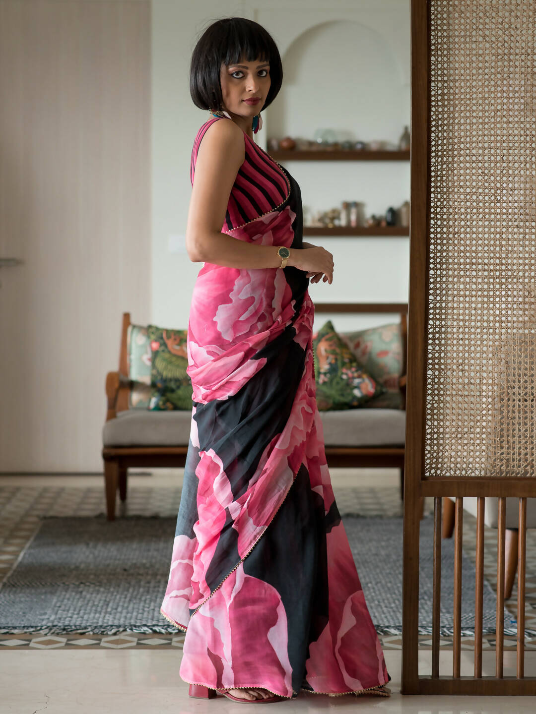 Suta Black Floral Pure Cotton Saree - Distacart