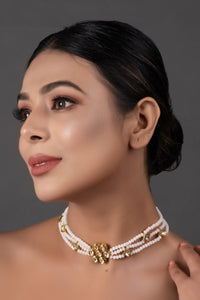 Thumbnail for Peryl Women's White Gold Tone Kundan Onyx Choker - Distacart